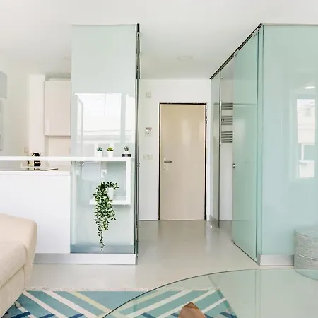 Lujoso Atico Gran Terraza Solarium Privado Jacuzzi Sauna Las Palmas de Gran Canaria