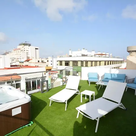 Lujoso Atico Gran Terraza Solarium Privado Jacuzzi Sauna * Las Palmas de Gran Canaria