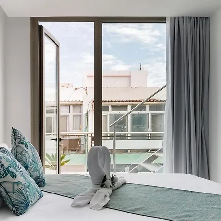 Apartment Lujoso Atico Gran Terraza Solarium Privado Jacuzzi Sauna